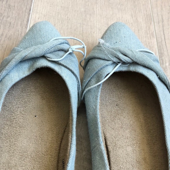 NWT Xhilaration 5.5 denim pointed toe flats - Picture 2 of 6